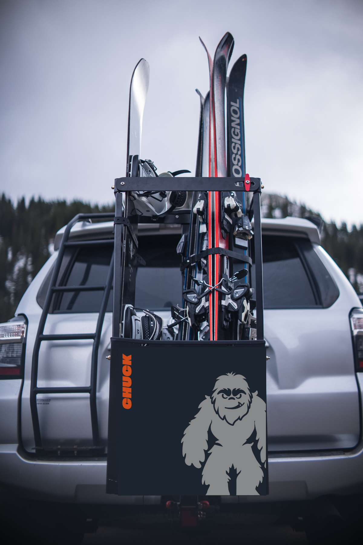 Chuck Rack ski and snowboard bucket attachment